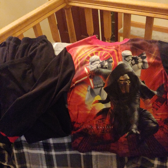 Star Wars Pajama Set Boys Lg 10/12 - Picture 1 of 6